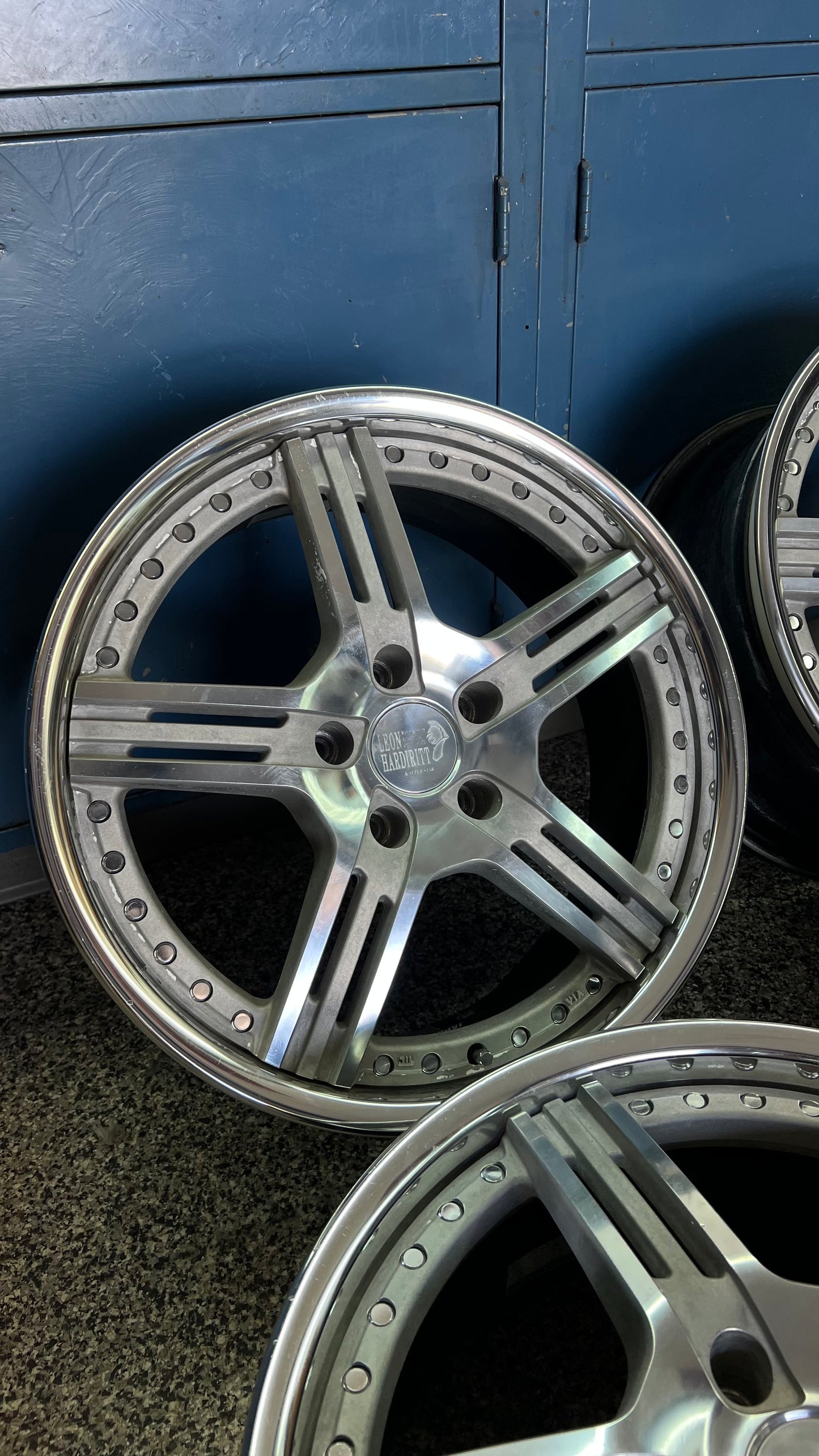 Superstar Leon Hardiritt Rasen 18''