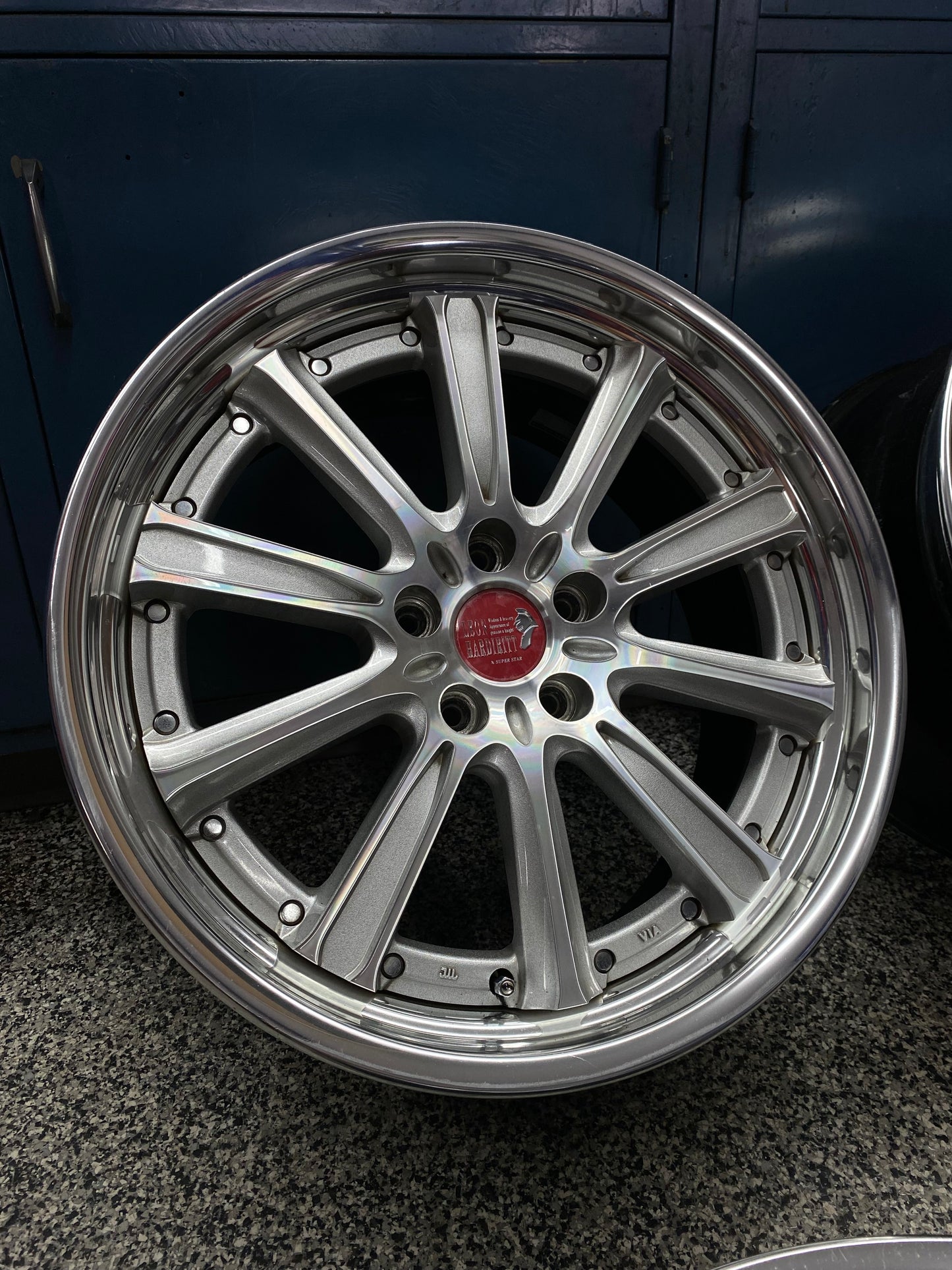 Superstar Leon Hardiritt Gral 19''