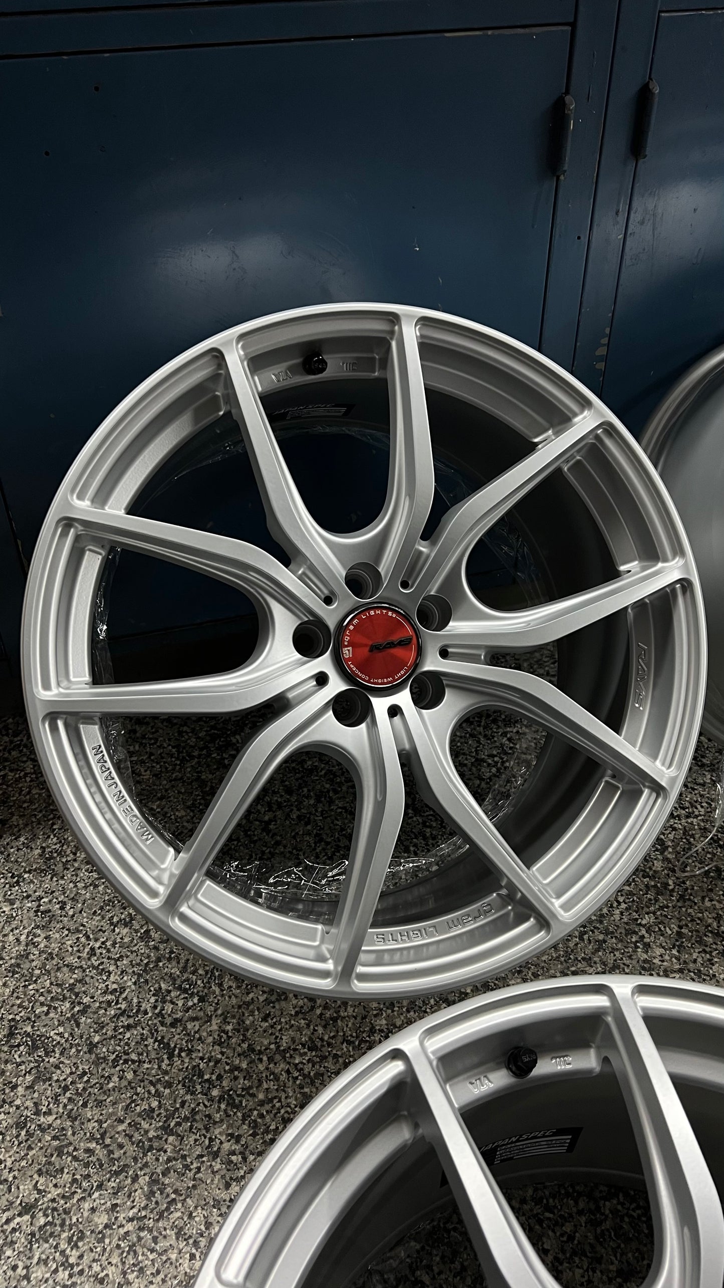 Rays Gramlights 57FXX 18''