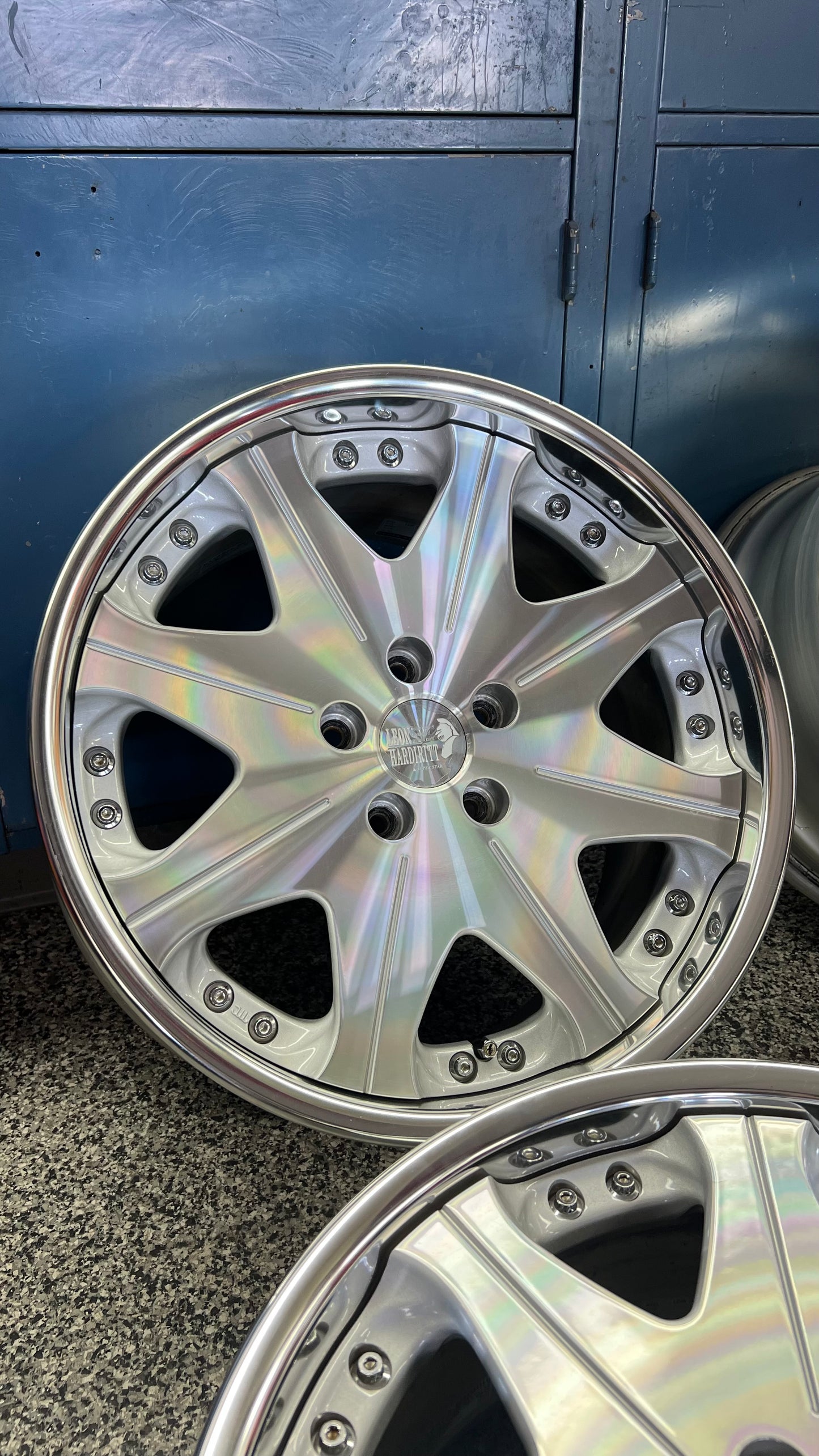 Superstar Leon Hardiritt Waffe 18''