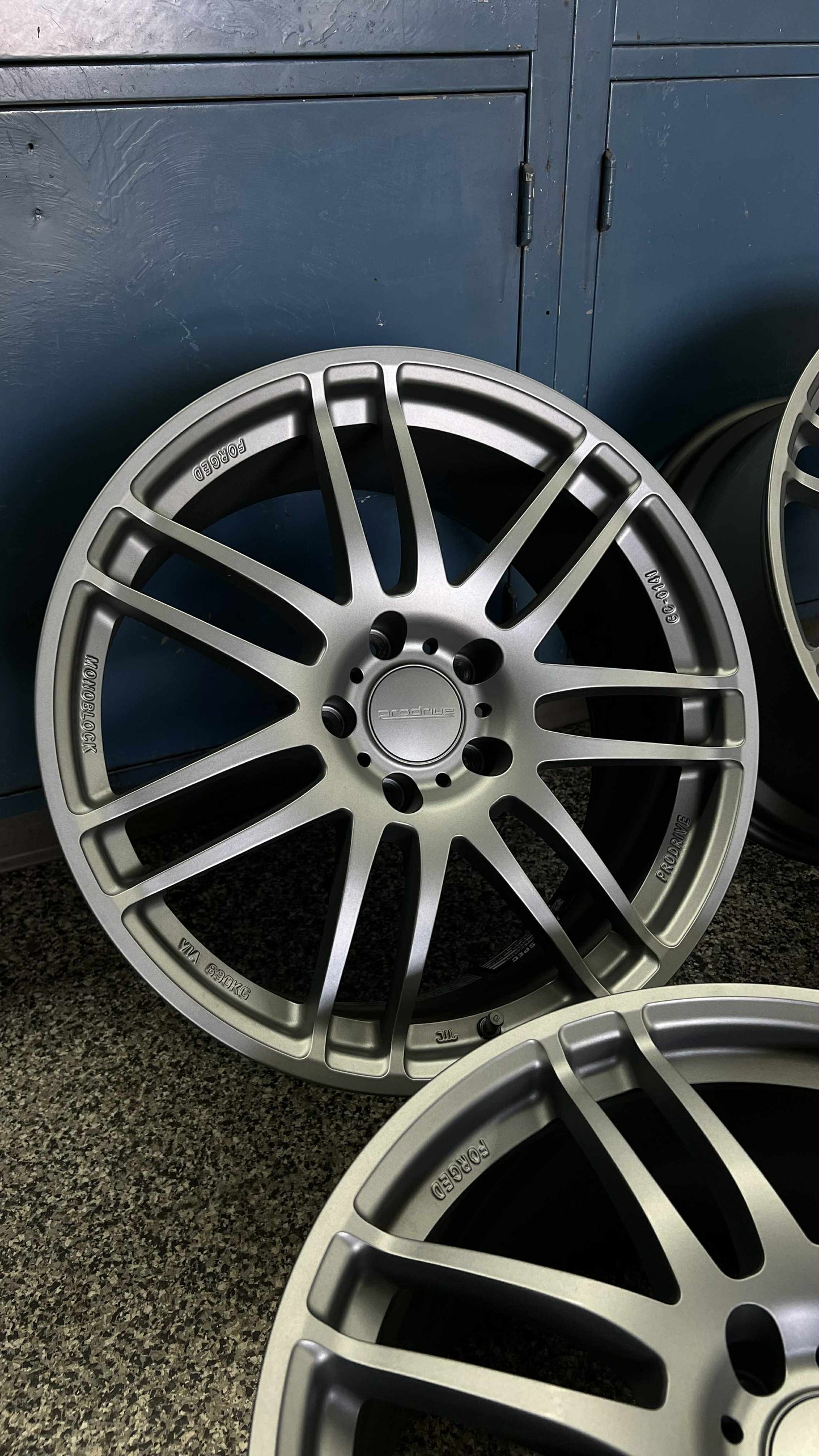 Rays X Prodrive GC-014i 18''