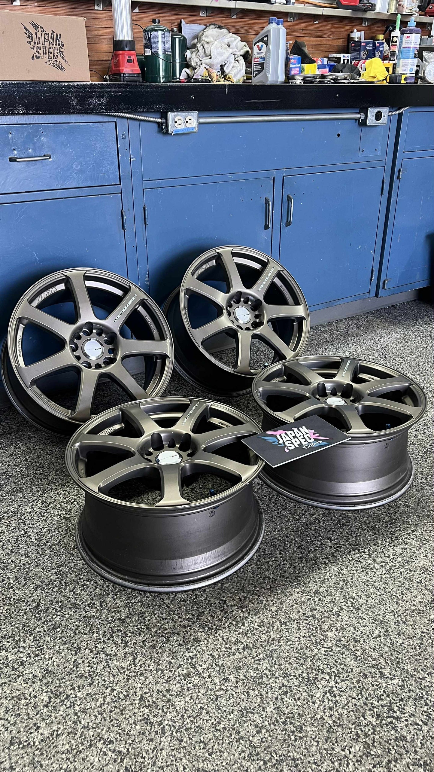 Work Emotion XT7 17''