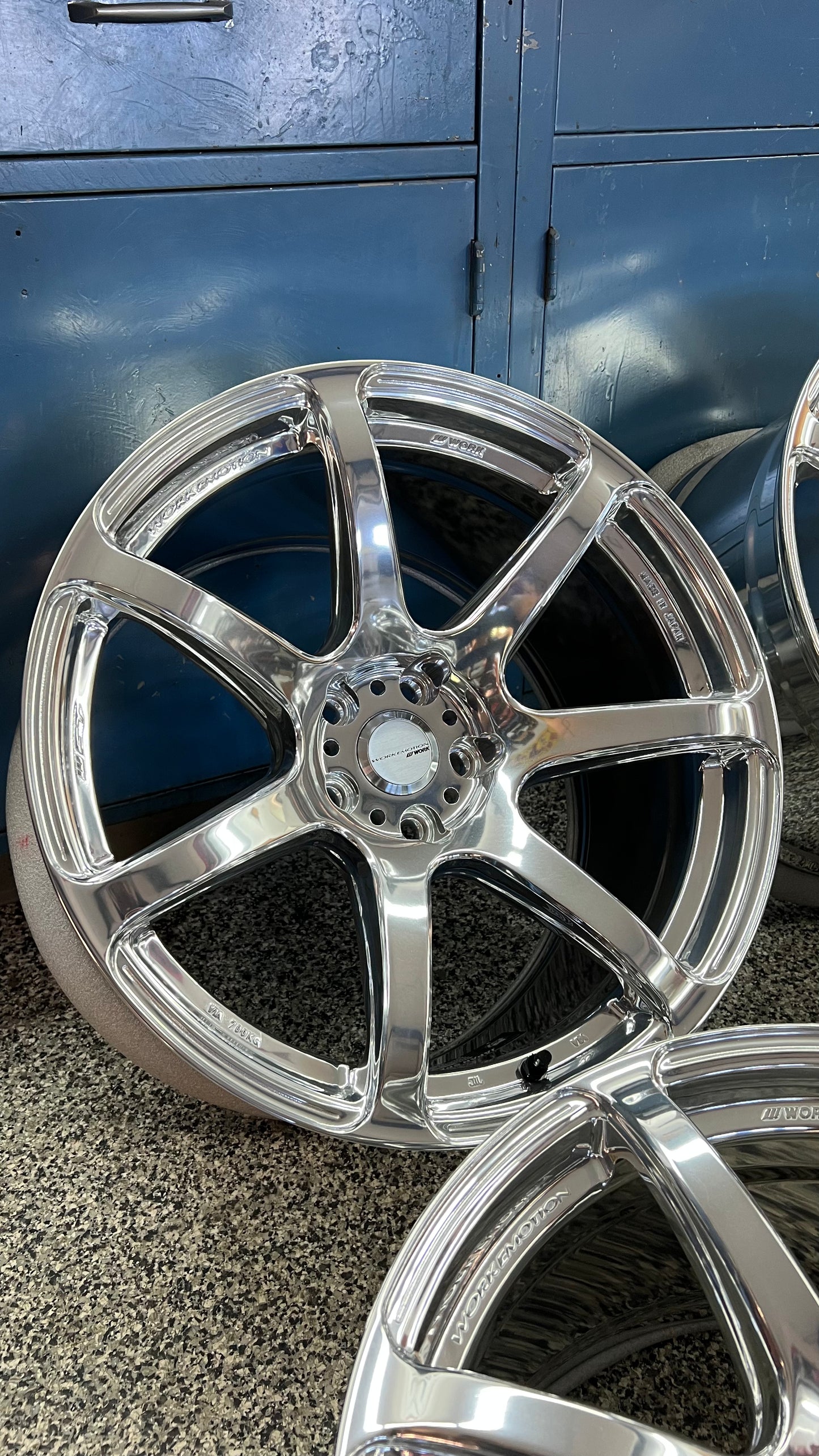 Work Emotion T7R 19''