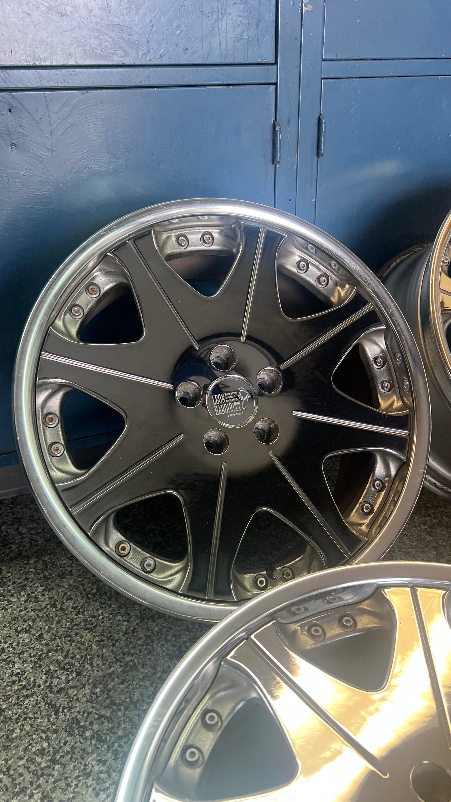 Superstar Leon Hardiritt Waffe 19''