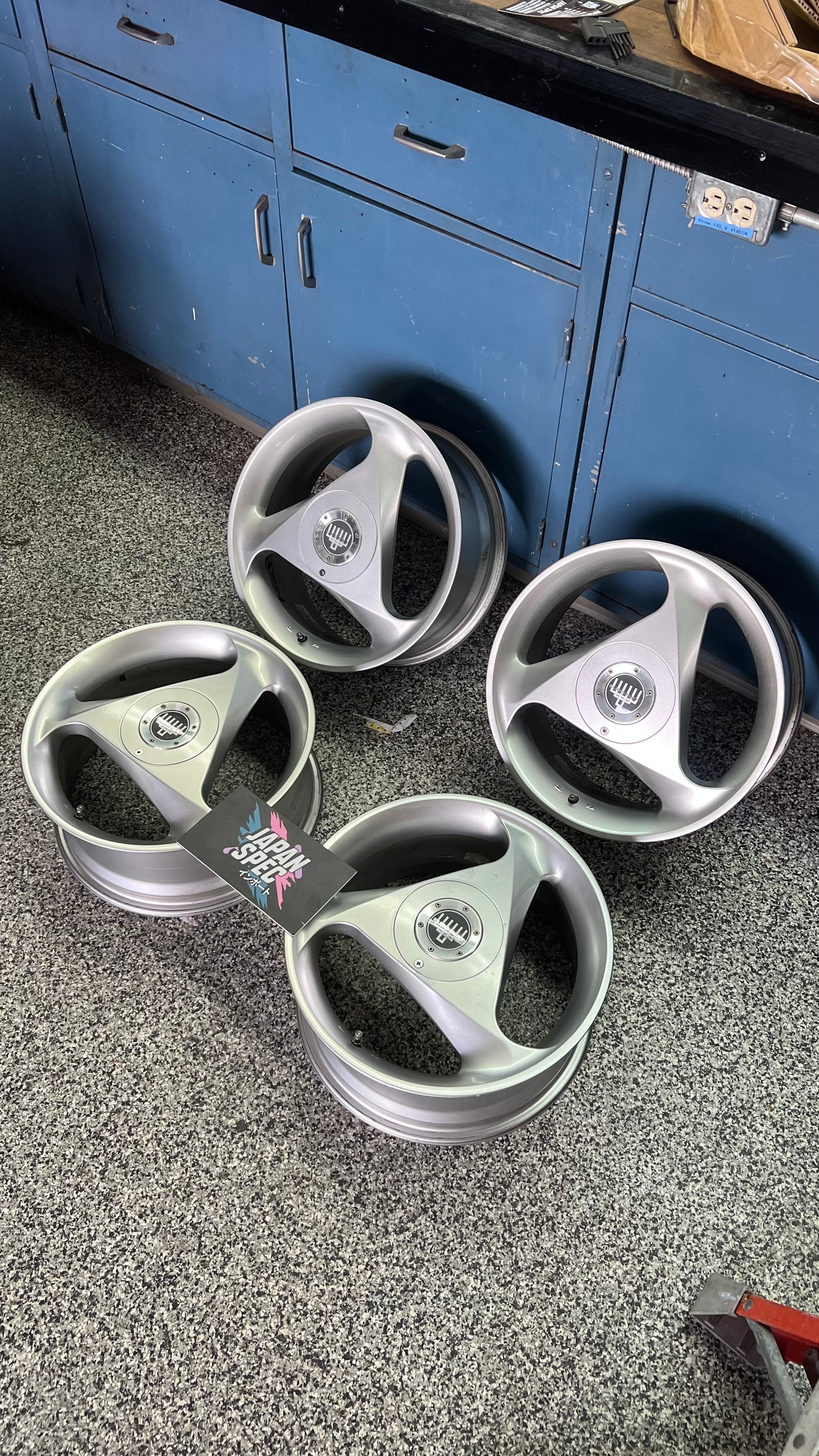 Bridgestone Euro Hart 16''