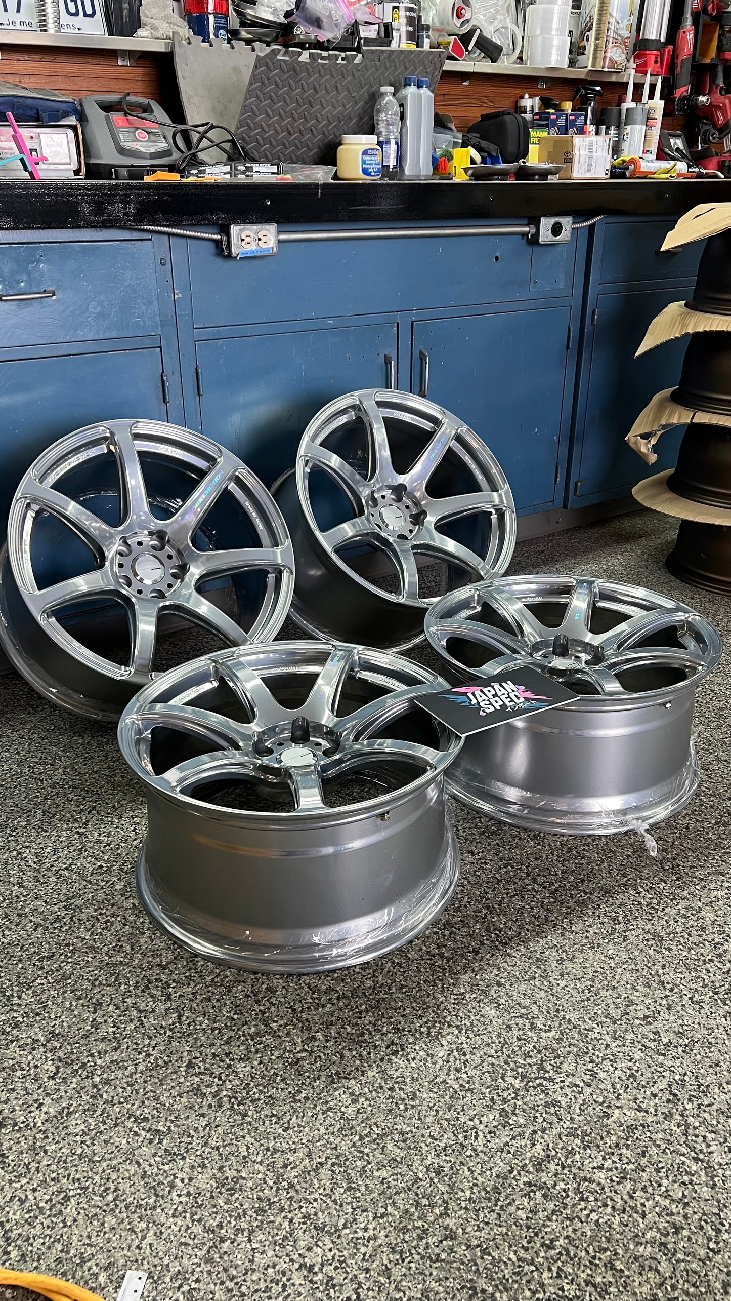 Work Emotion T7R 19''