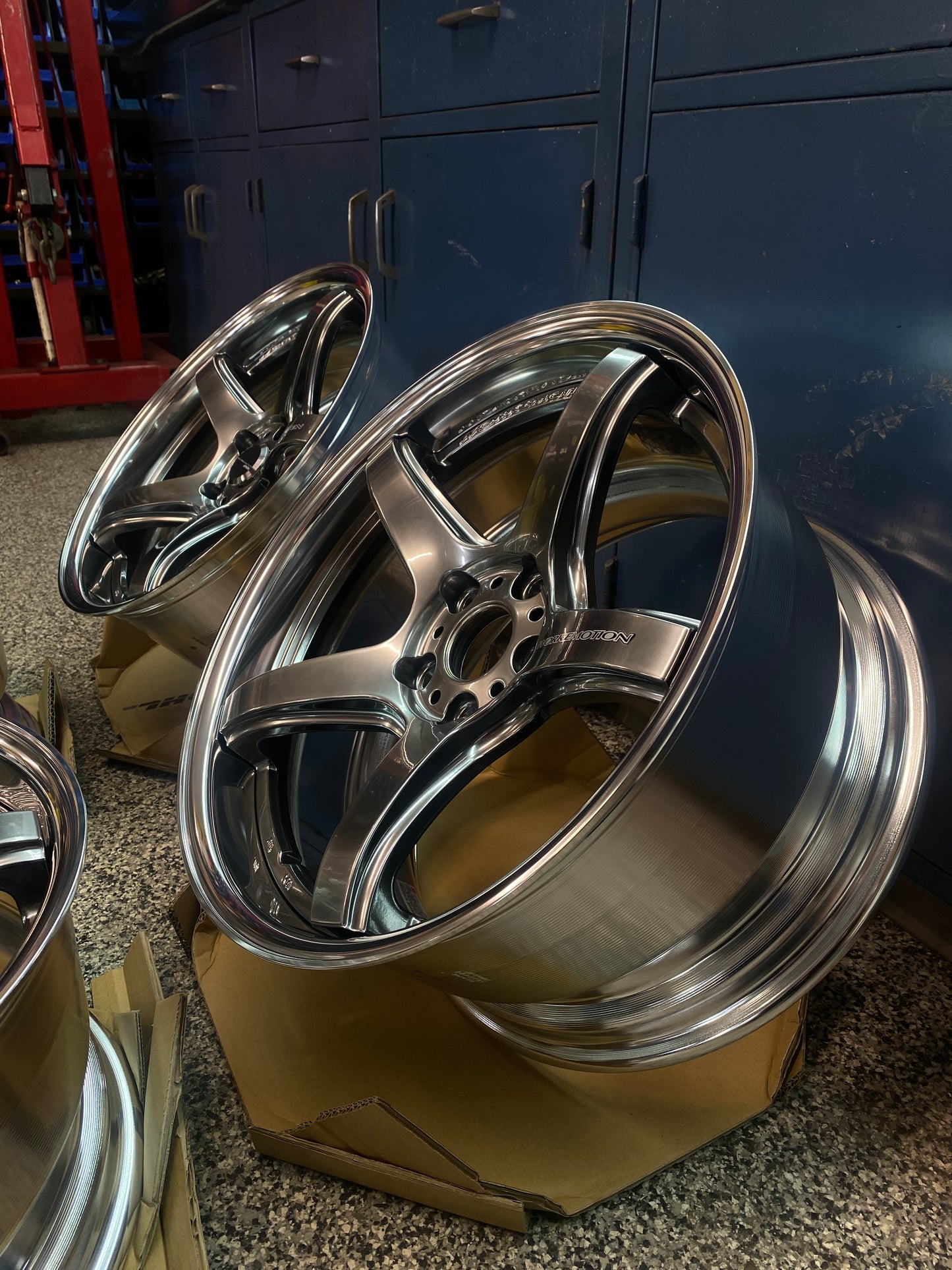 Work Emotion T5R 2P 18''