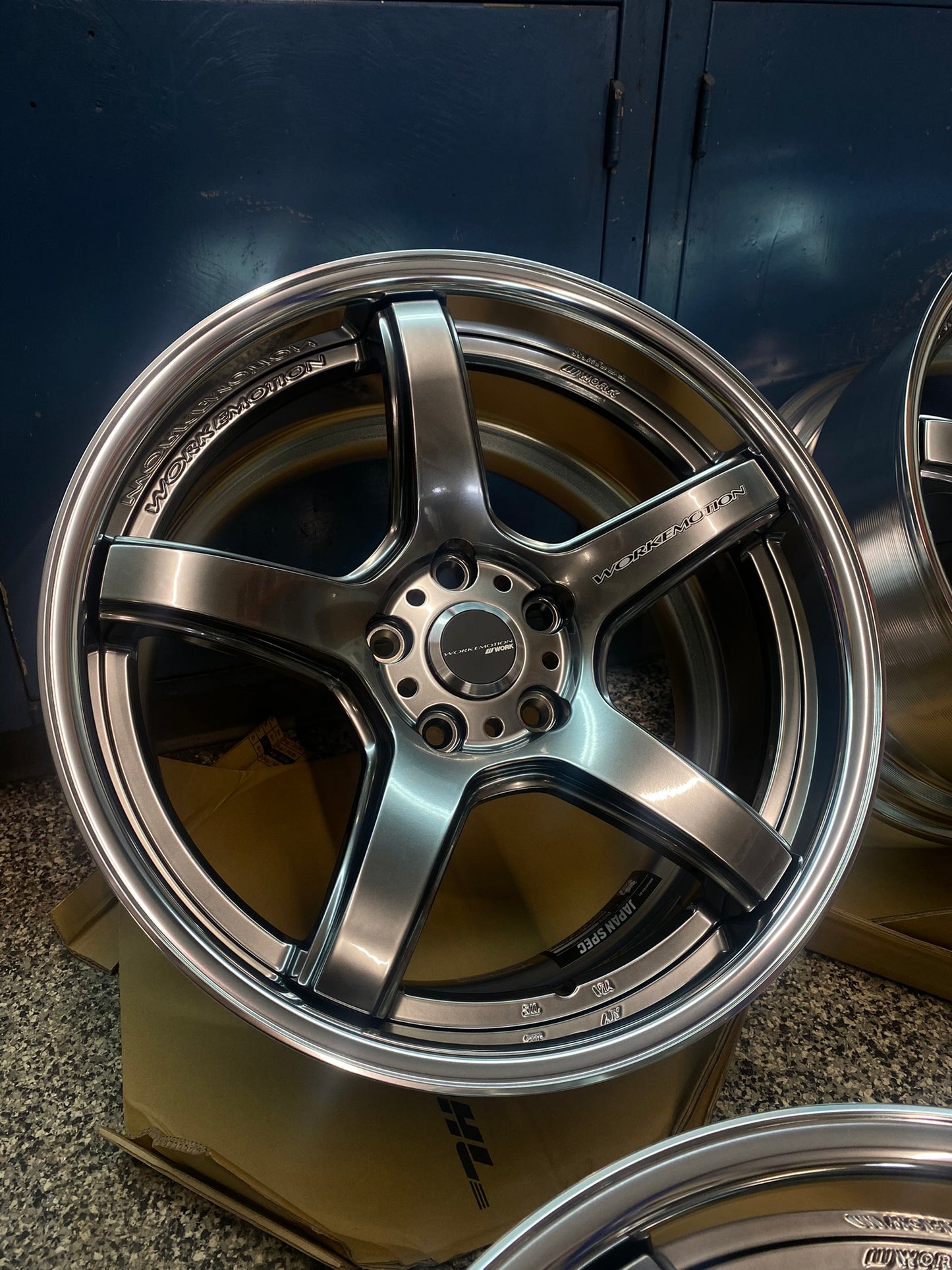 Work Emotion T5R 2P 18''