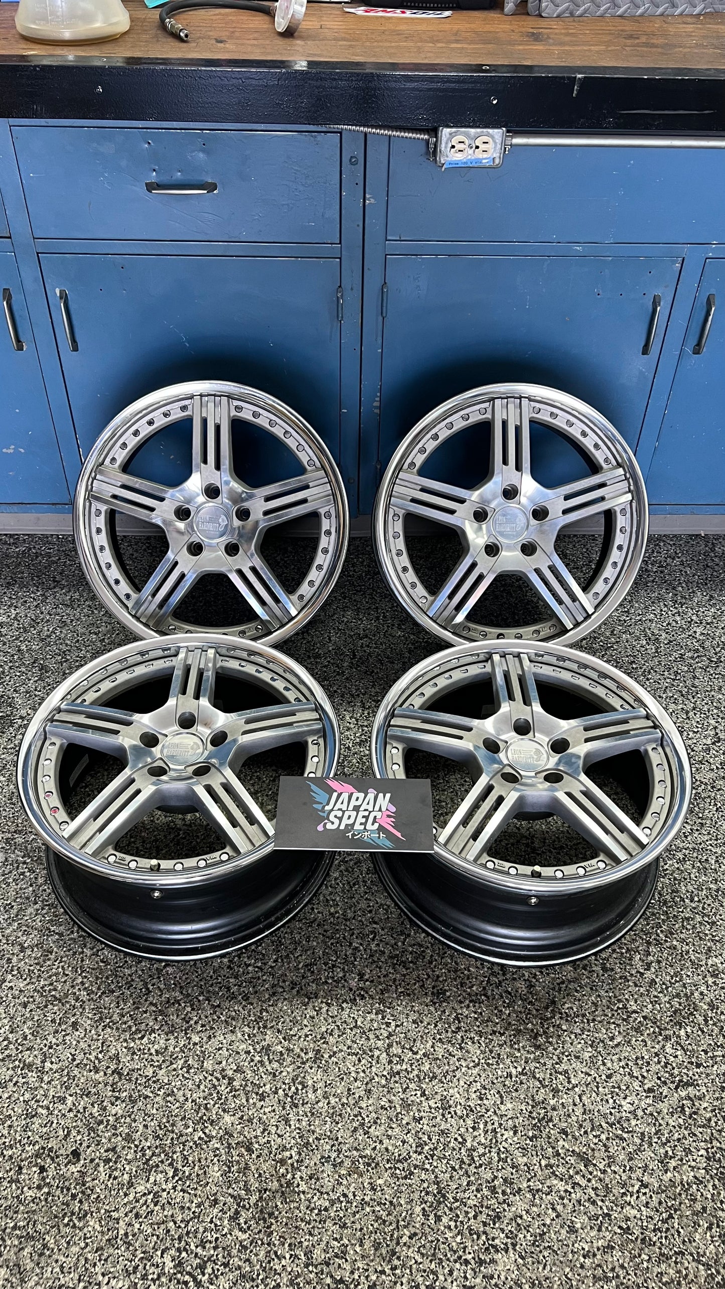 Superstar Leon Hardiritt Rasen 18''