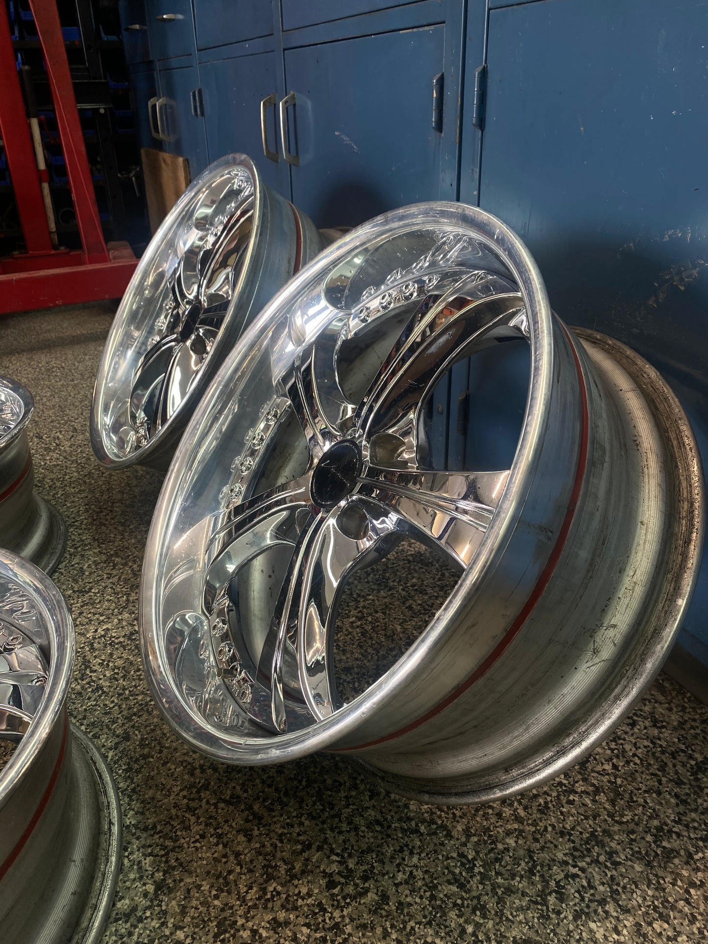 SSR Vienna Courage 18''