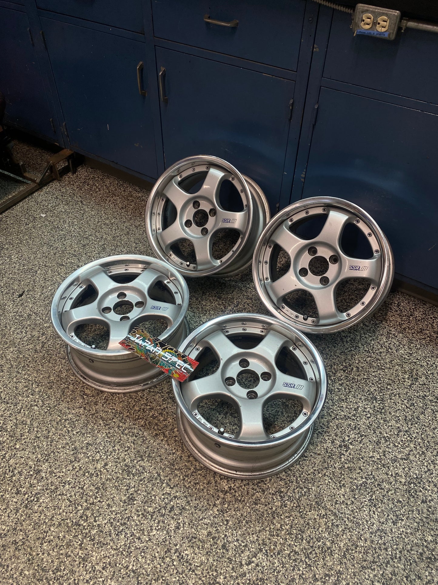 SSR Professor SP1R 15''