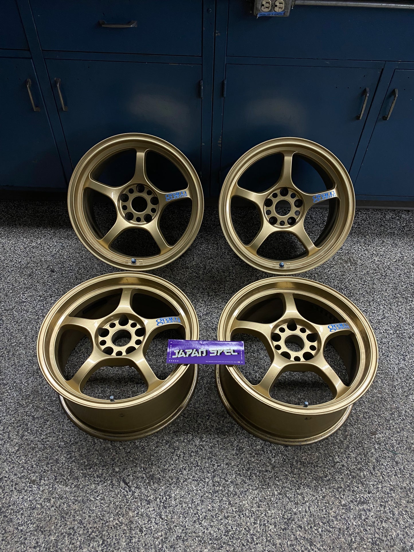 Rays Gramlights 57C 17''